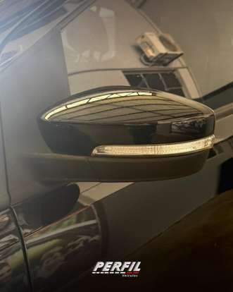 VOLKSWAGEN-FOX-2011