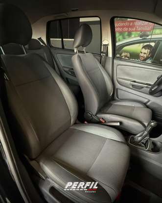 VOLKSWAGEN-FOX-2011