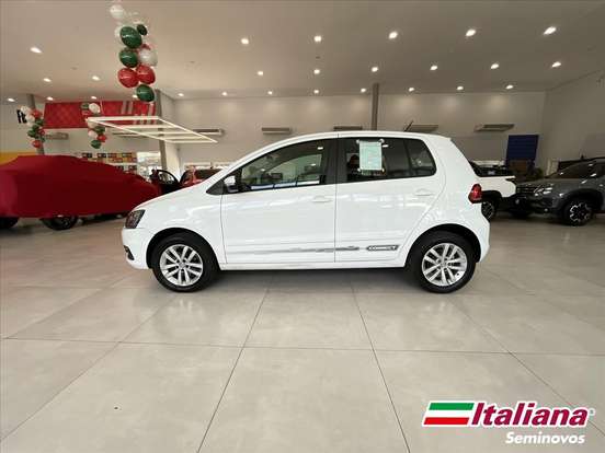 VOLKSWAGEN-FOX-2019