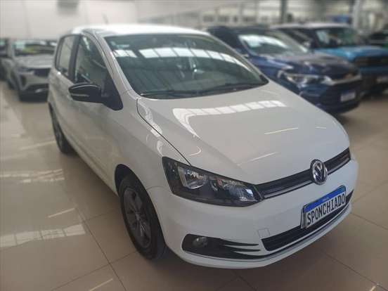 VOLKSWAGEN-FOX-2019