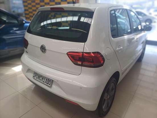 VOLKSWAGEN-FOX-2019