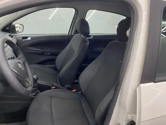VOLKSWAGEN-GOL-2019