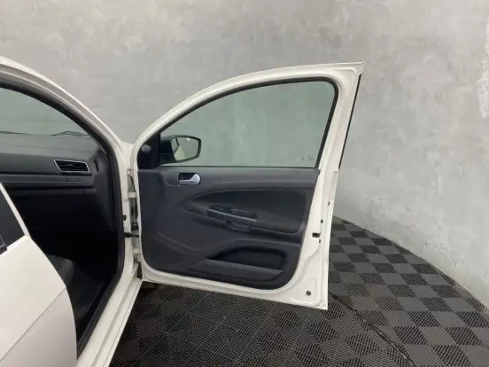 VOLKSWAGEN-GOL-2019