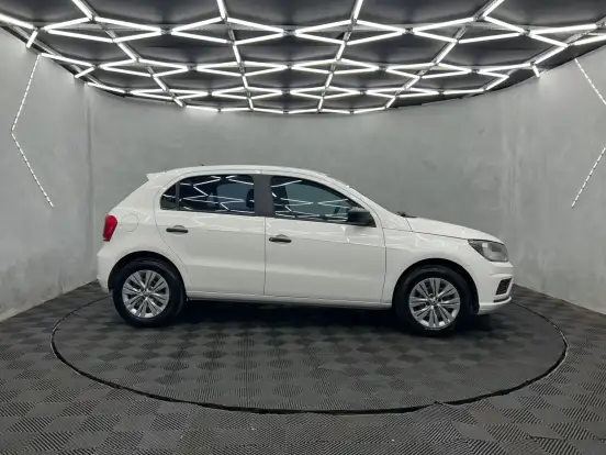 VOLKSWAGEN-GOL-2022