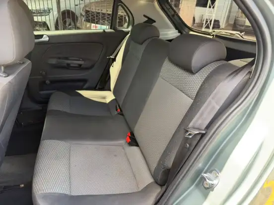 VOLKSWAGEN-GOL-1.0 MI 8V FLEX 4P MANUAL G.V VOLKSWAGEN-GOL-2011