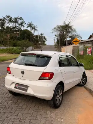 VOLKSWAGEN-GOL-2013