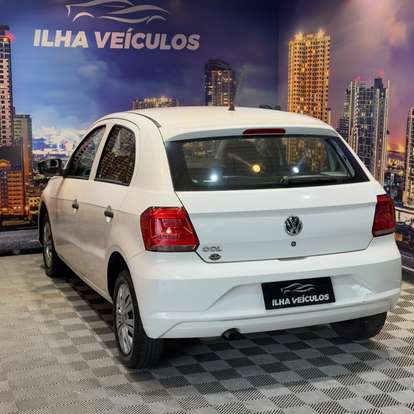 VOLKSWAGEN-GOL-2022