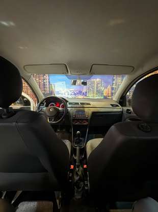 VOLKSWAGEN-GOL-2022