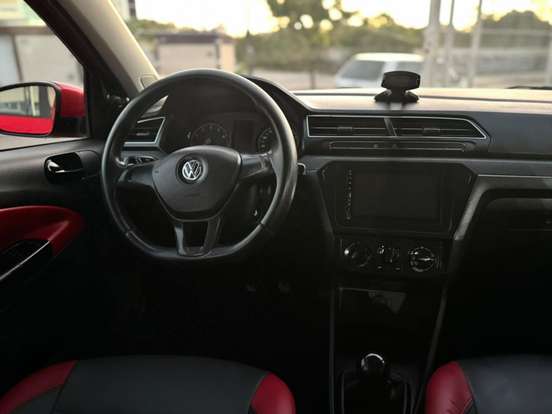 VOLKSWAGEN-GOL-2020