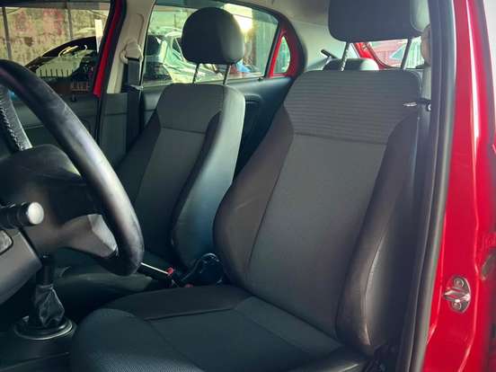 VOLKSWAGEN-GOL-1.0 MI 8V FLEX 4P MANUAL G.IV VOLKSWAGEN-GOL-2010