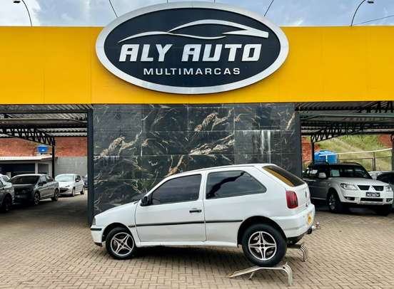 VOLKSWAGEN-GOL-2001