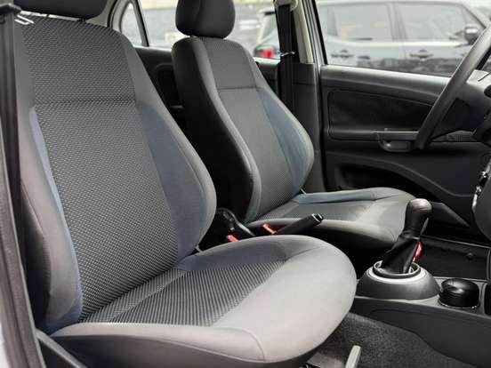 VOLKSWAGEN-GOL-1.0 MI TRENDLINE 8V FLEX 4P MANUAL VOLKSWAGEN-GOL-2014