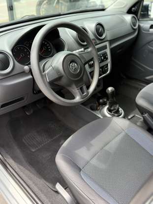 VOLKSWAGEN-GOL-2014