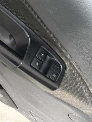 VOLKSWAGEN-GOL-2021