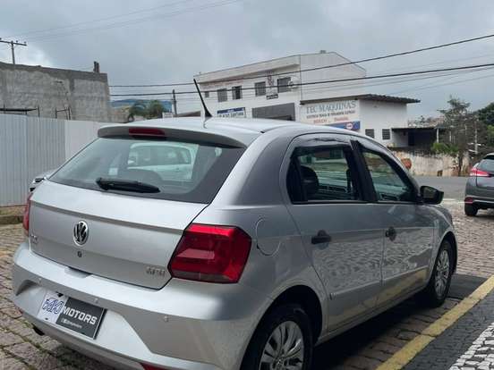 VOLKSWAGEN-GOL-1.6 MSI TOTALFLEX TRENDLINE 4P MANUAL VOLKSWAGEN-GOL-2016