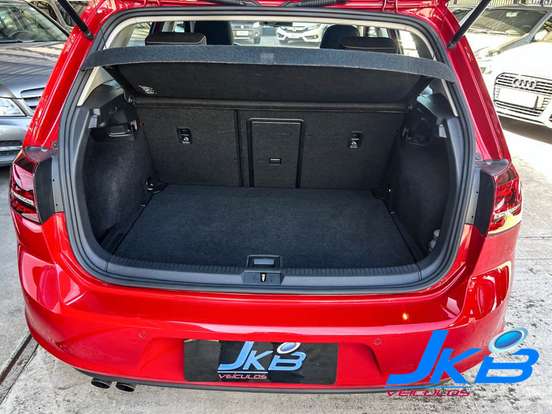 VOLKSWAGEN-GOLF-2013