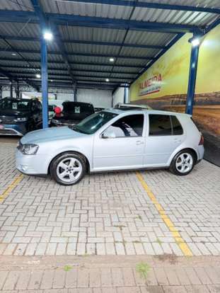 VOLKSWAGEN-GOLF-2008