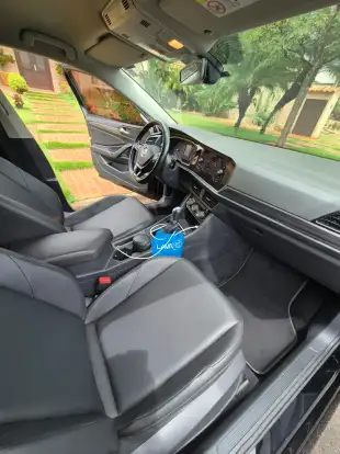 VOLKSWAGEN-JETTA-2018