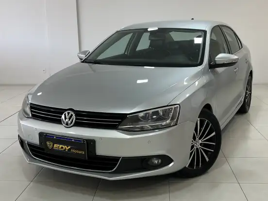 VOLKSWAGEN-JETTA-2.0 TSI HIGHLINE 200CV GASOLINA 4P TIPTRONIC VOLKSWAGEN-JETTA-2012