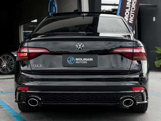 VOLKSWAGEN-JETTA-2023