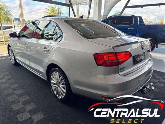 VOLKSWAGEN-JETTA-2014