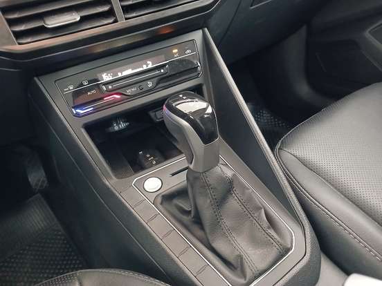 VOLKSWAGEN-NIVUS-1.0 200 TSI TOTAL FLEX COMFORTLINE AUTOMÁTICO VOLKSWAGEN-NIVUS-2025