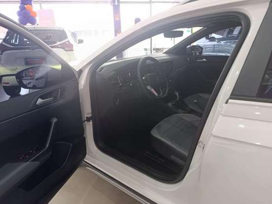 VOLKSWAGEN-NIVUS-1.0 200 TSI TOTAL FLEX HIGHLINE AUTOMÁTICO VOLKSWAGEN-NIVUS-2024
