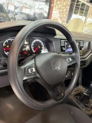 VOLKSWAGEN-POLO-2023