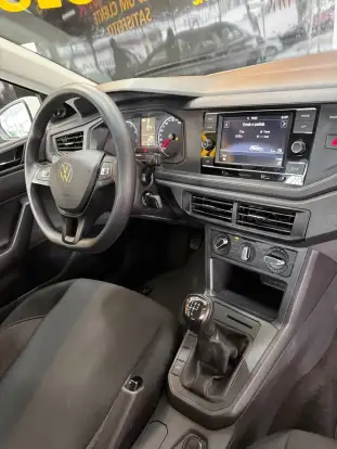 VOLKSWAGEN-POLO-2023