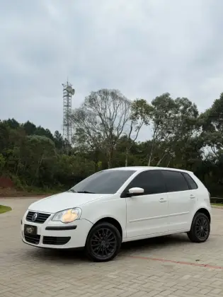 VOLKSWAGEN POLO 1.6 MI 8V FLEX 4P MANUAL