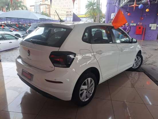 VOLKSWAGEN-POLO-2024