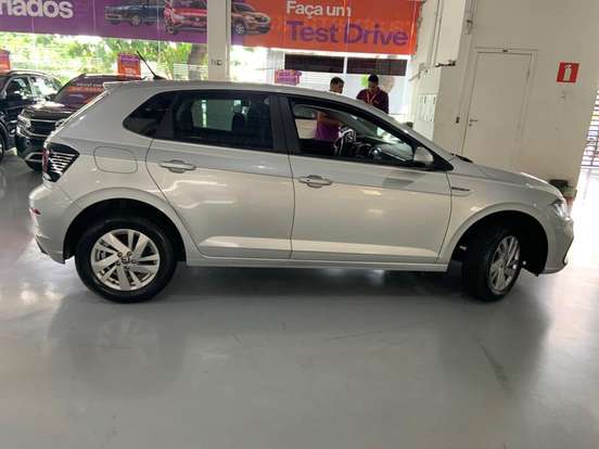 VOLKSWAGEN-POLO-1.0 170 TSI COMFORTLINE AUTOMÁTICO VOLKSWAGEN-POLO-2024
