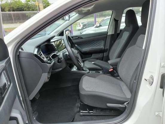 VOLKSWAGEN-POLO-2024
