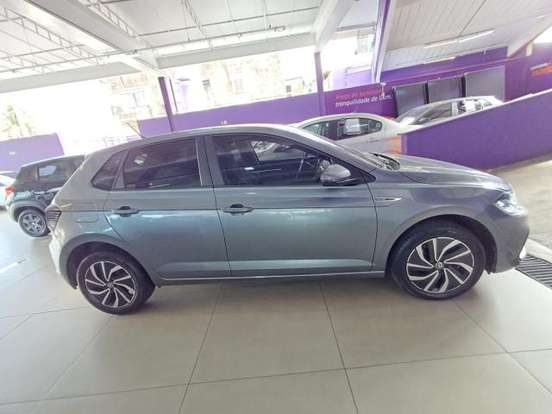 VOLKSWAGEN-POLO-2024