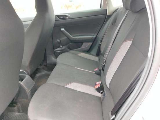VOLKSWAGEN-POLO-2025