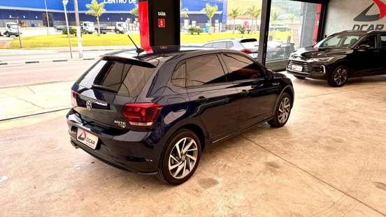 VOLKSWAGEN-POLO-2018