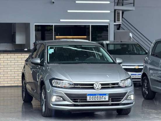 VOLKSWAGEN-POLO-2018