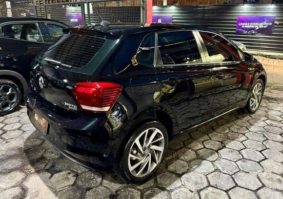 VOLKSWAGEN-POLO-2019