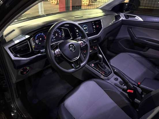 VOLKSWAGEN-POLO-1.0 200 TSI HIGHLINE AUTOMÁTICO VOLKSWAGEN-POLO-2019