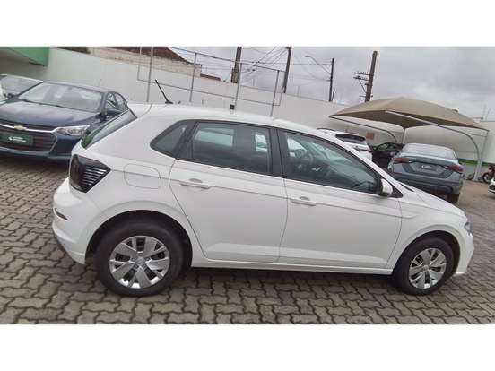 VOLKSWAGEN-POLO-2023