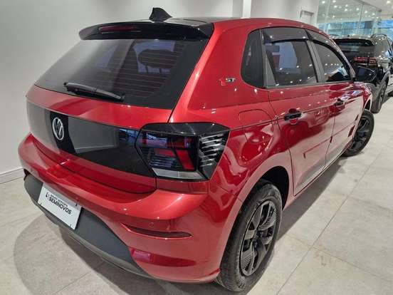 VOLKSWAGEN-POLO-2023