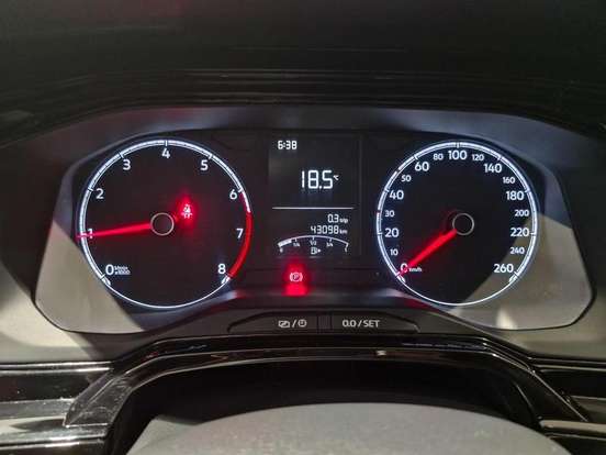 VOLKSWAGEN-POLO-2023