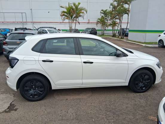 VOLKSWAGEN-POLO-2025