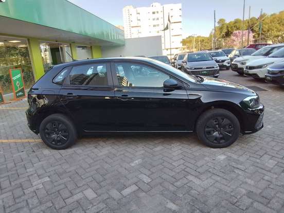 VOLKSWAGEN-POLO-2025