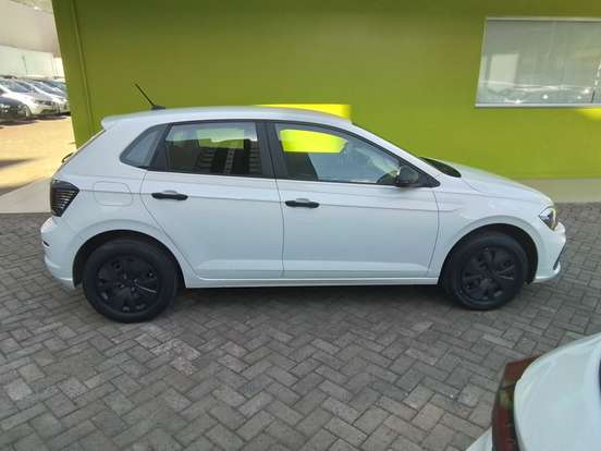 VOLKSWAGEN-POLO-2025