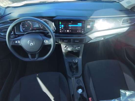 VOLKSWAGEN-POLO-2025