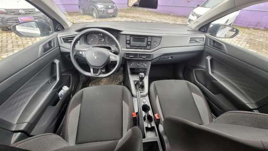 VOLKSWAGEN-POLO-2024