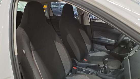 VOLKSWAGEN-POLO-2024
