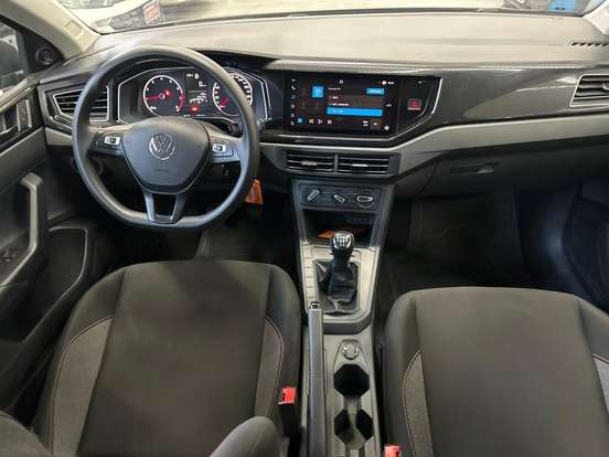VOLKSWAGEN-POLO-2024