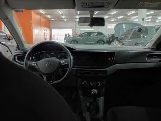 VOLKSWAGEN-POLO-2024